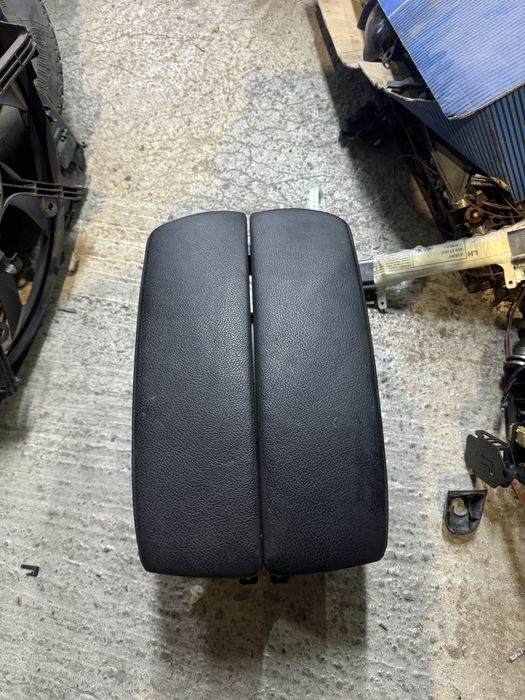 Подлакътник бмв х5 е70 bmw x5 e70 podlakatnik