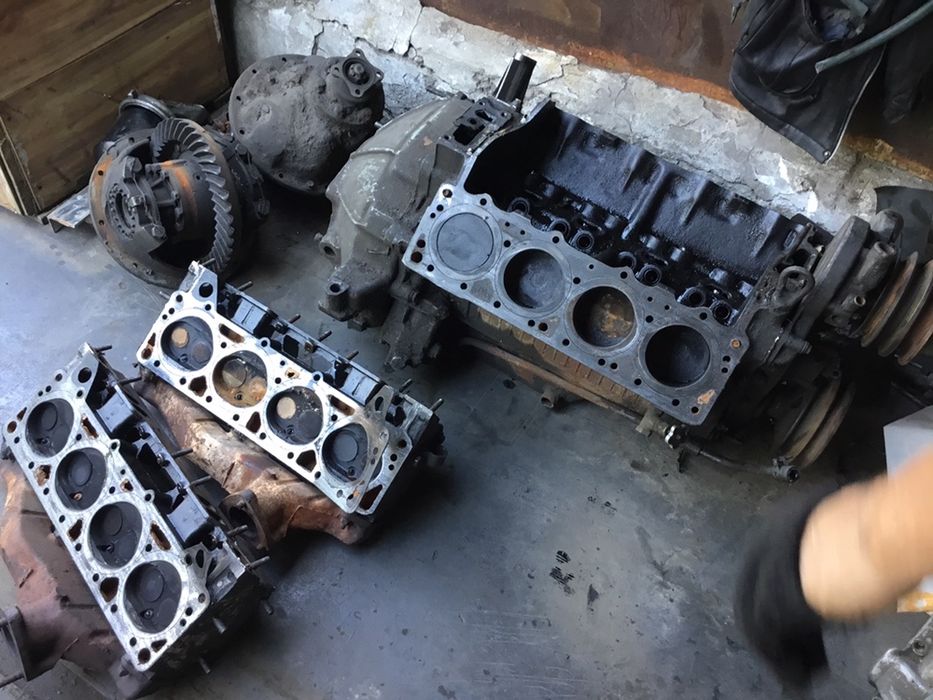 Продаю мотор Зил