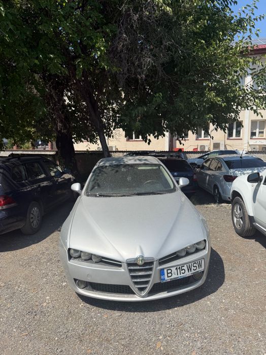 Vând Alfa Romeo 159/2009