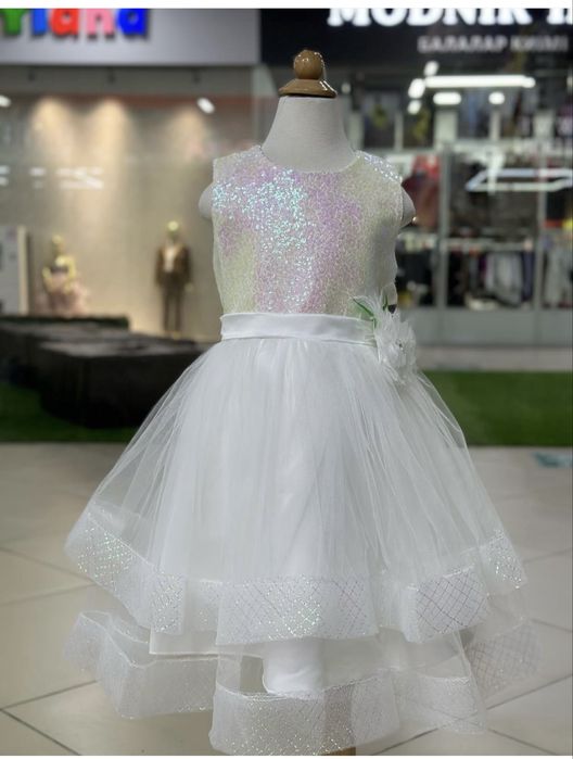 Продам детские платья