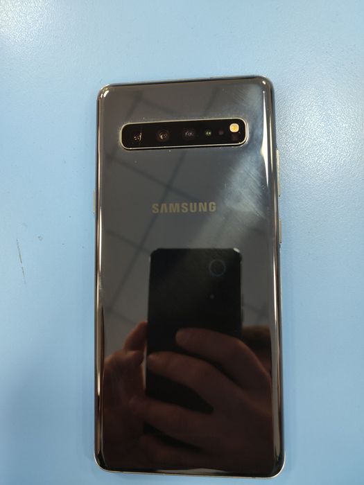 Samsung s10plyus5g