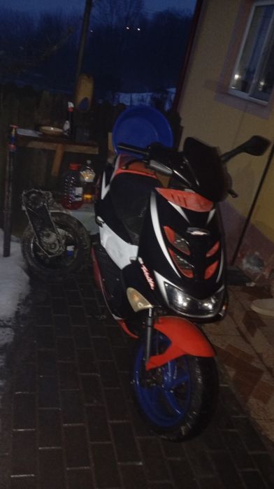 Vând Aprilia ditech cu acte