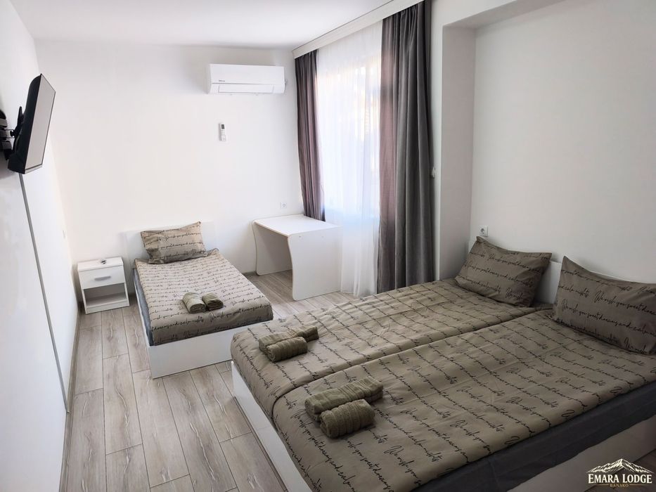 Къща за гости Емара Лодж Банско