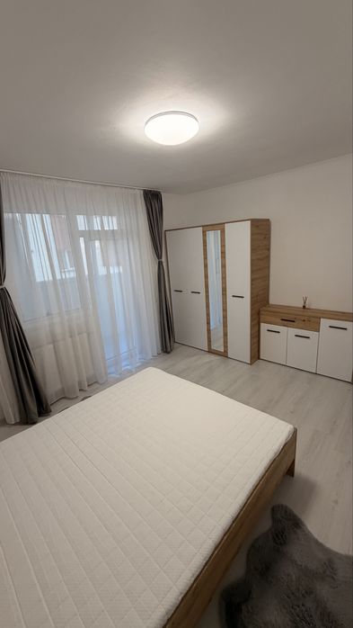Inchiriez apartament Eroilor
