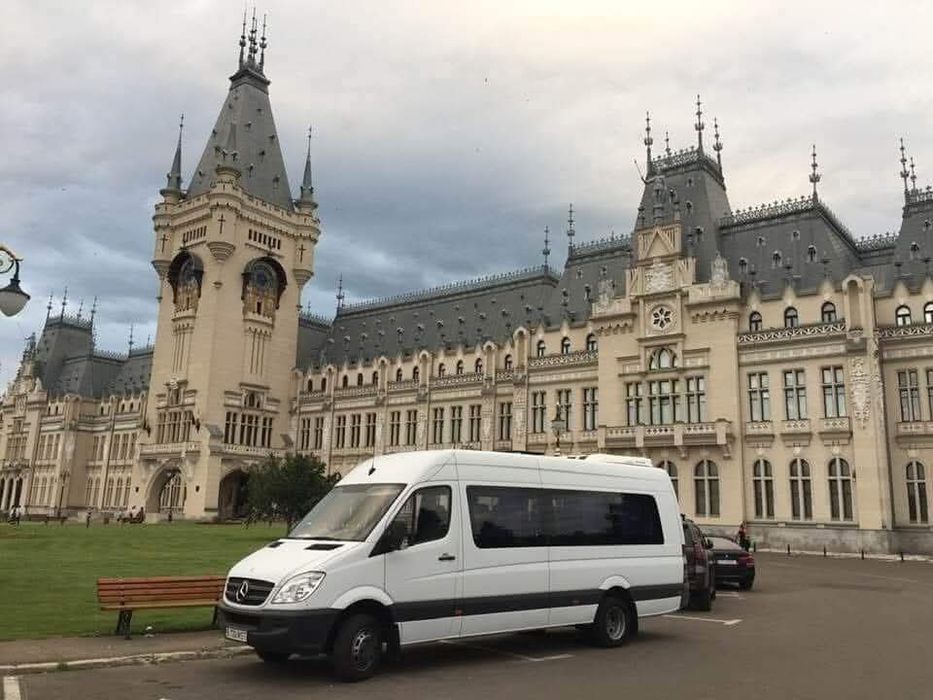 Inchiriez microbuz  Transport persoane  Bucurestii