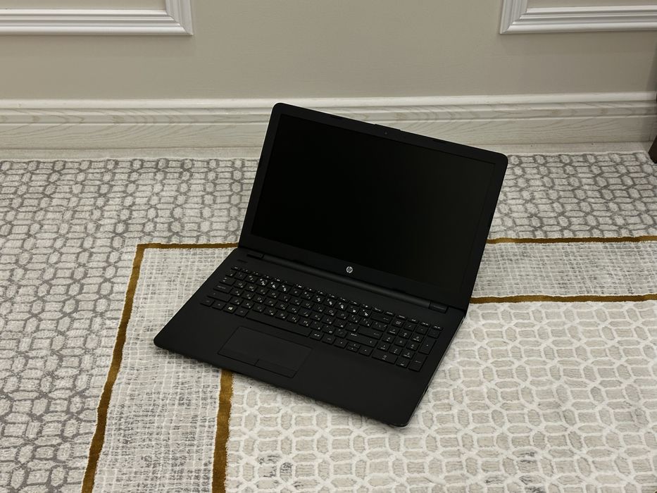 НОВЫЙ Ноутбук HP 15s i5 \ 8GB \ SSD 256GB для работы и бизнеса!