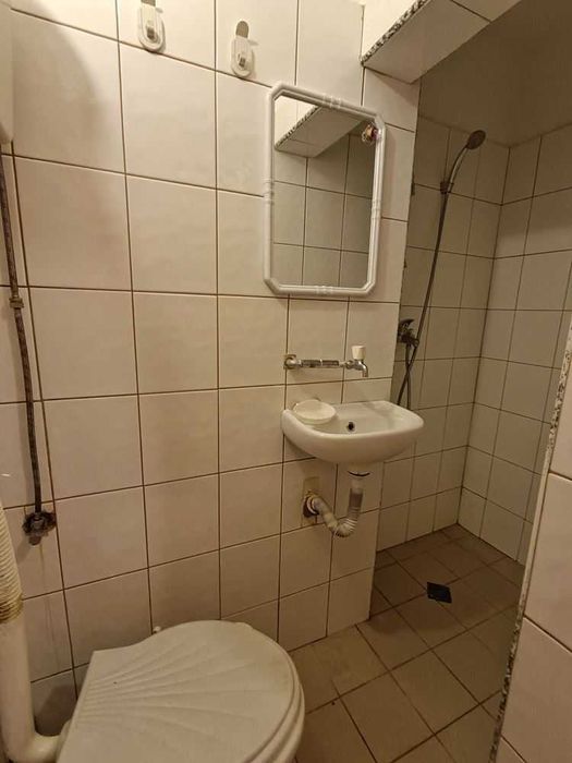 Четиристаен апартамент в кв. Акация