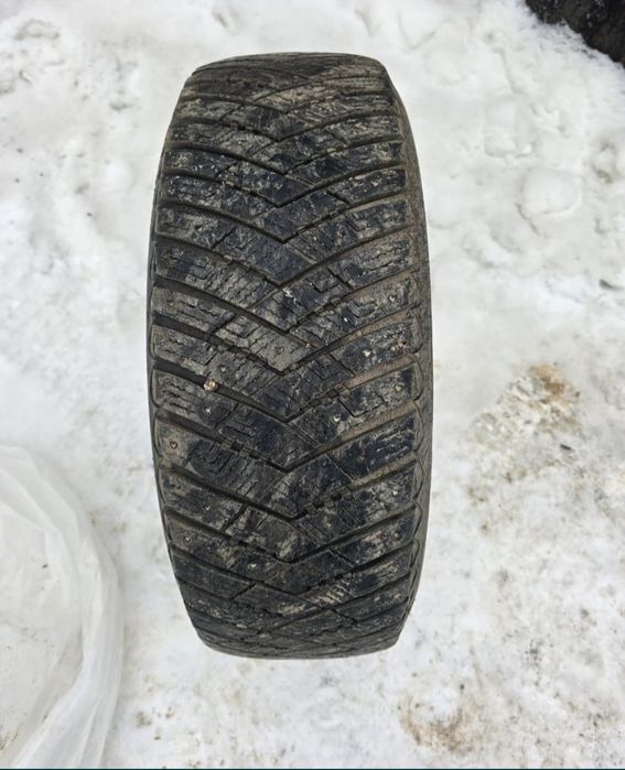 Шины, зима, хорошее состояние