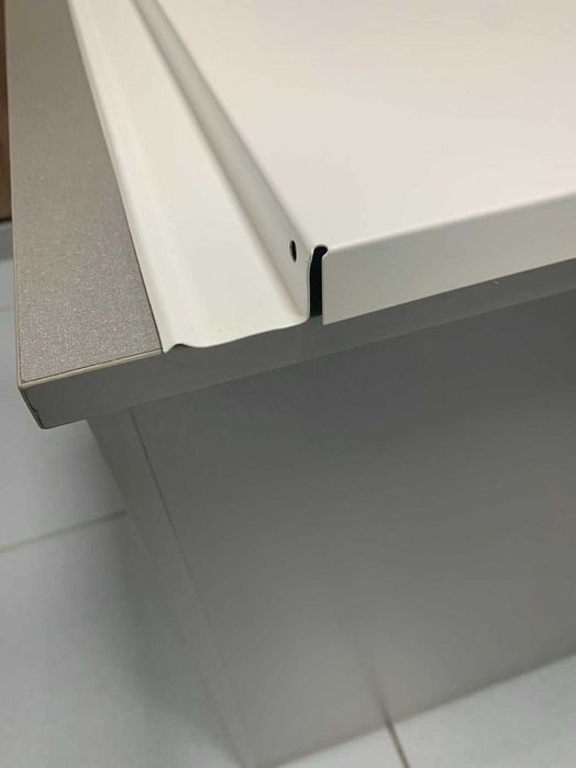 Линерная панель из оцинкованной стали