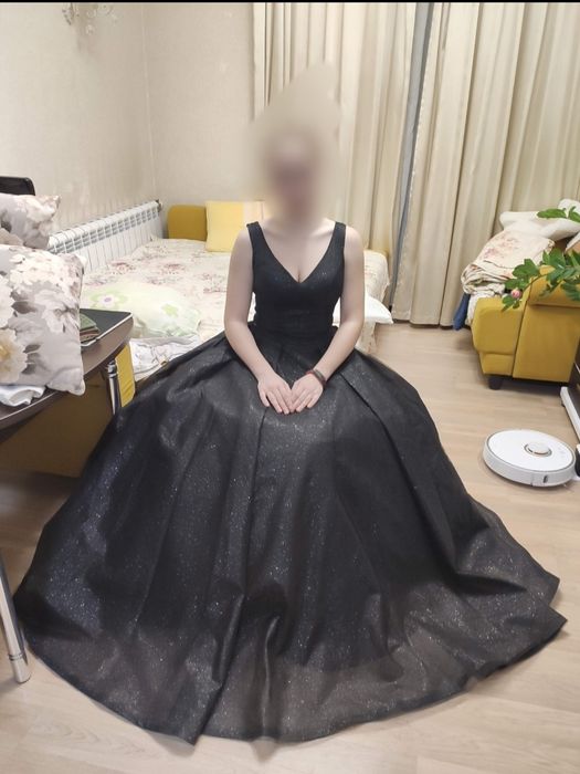 Платье на выпускной черное