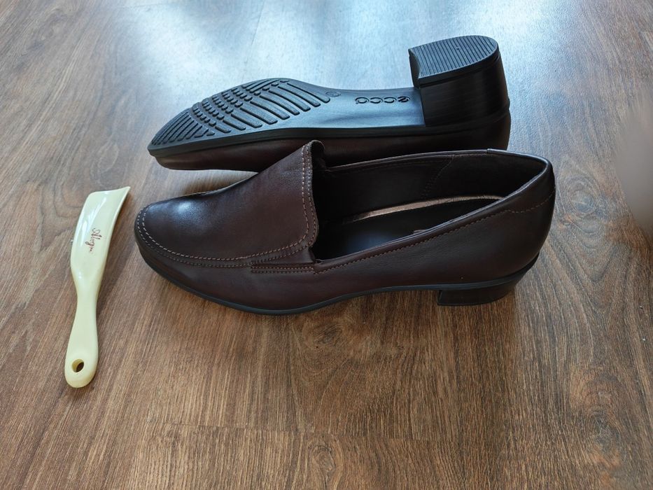 Обувки - естествен кожа - Ecco