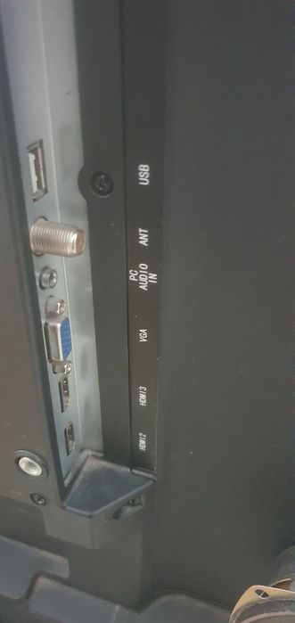 Телевизор на запчасти  Не рабочий