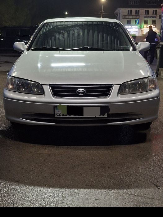 Тайота камри  25