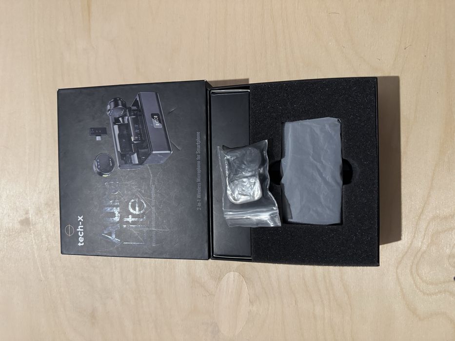 Петличка Techx Aura Lite