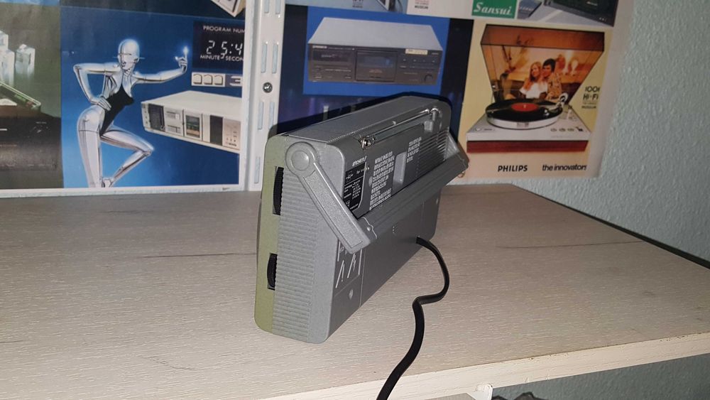 Radio Royal RT130 FM/LW/MW