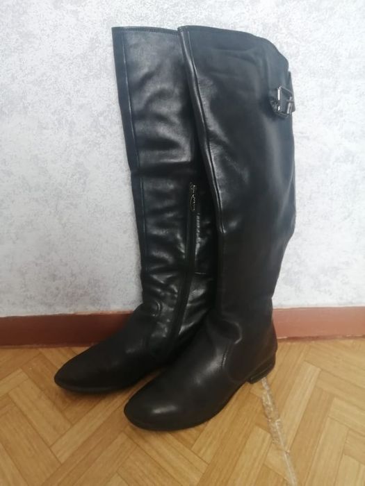 Продам осенние сапоги