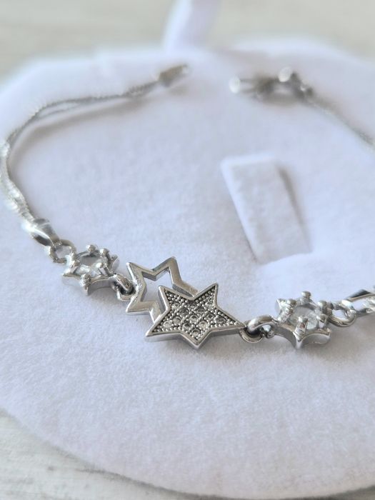 Сребърна гривна - звезди