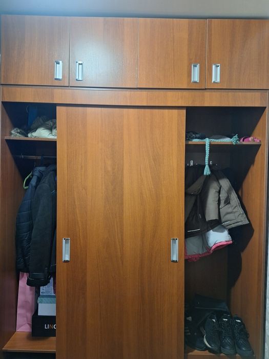 Продам прихожую вместе с комодом