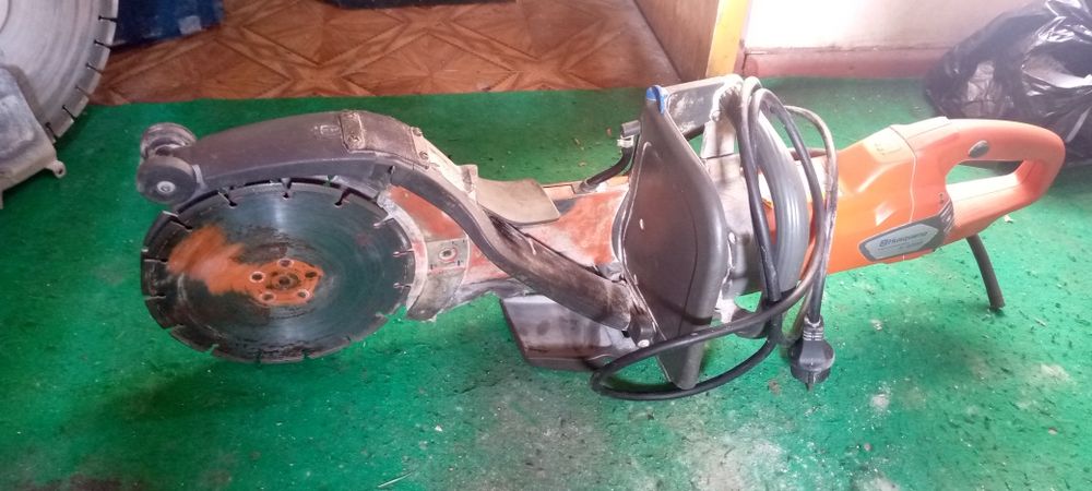 Beton kesish teshish buzish