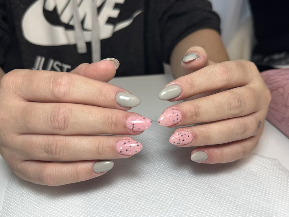 Unghii cu gel si semi sector 5