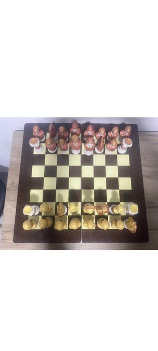 Vând șah de colecție și table