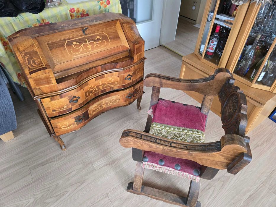 Бюро секретар с интарзии.