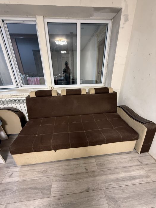 Диван раскладной и тумба