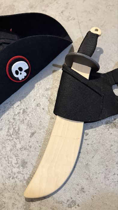 Набор Пират шляпа и сабля