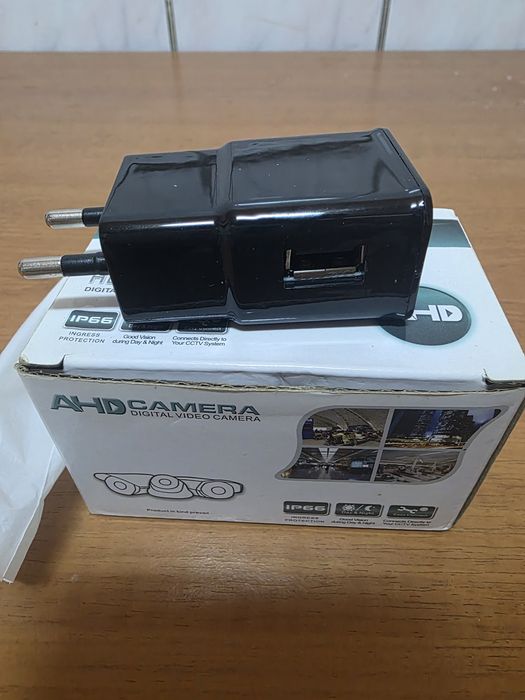Camera si Microfon Ascunsa Incarcator Wifi Sd Card