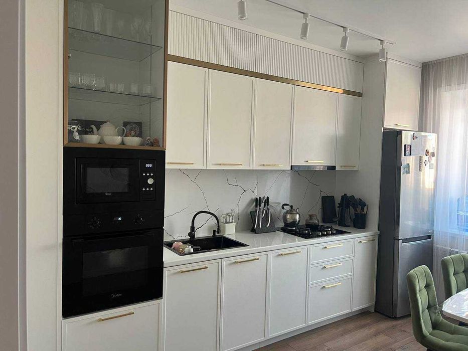 Продам 3-х комнатную квартиру в районе плазы