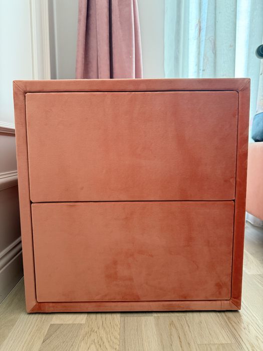 Нови две легла с матраци и нощно шкафче велур