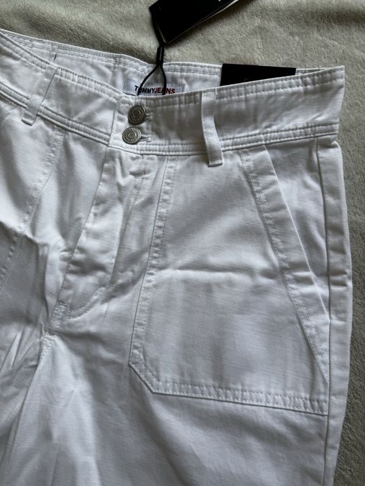 Tommy Jeans 3/4 - бели дънки