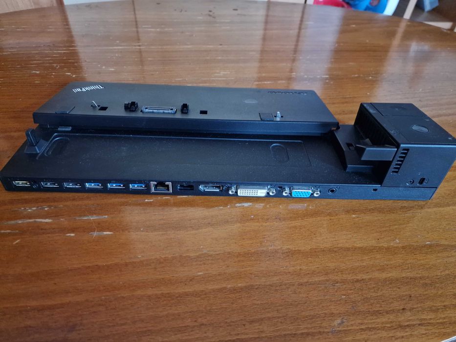 Laptop Lenovo ThinkPad T460 8GB RAM, 250GB SSD, Windows 11 LTSC