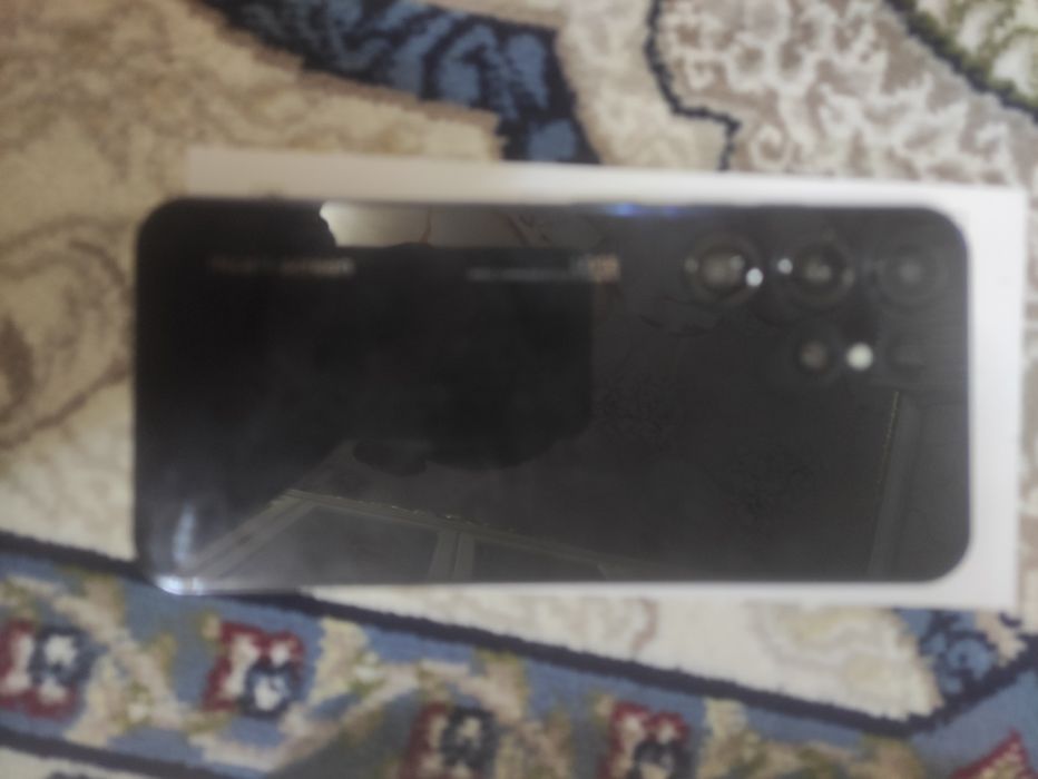 Samsung24u8+256 ultra