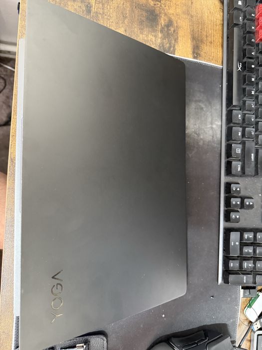 Laptop ultraportabil Lenovo Yoga S730