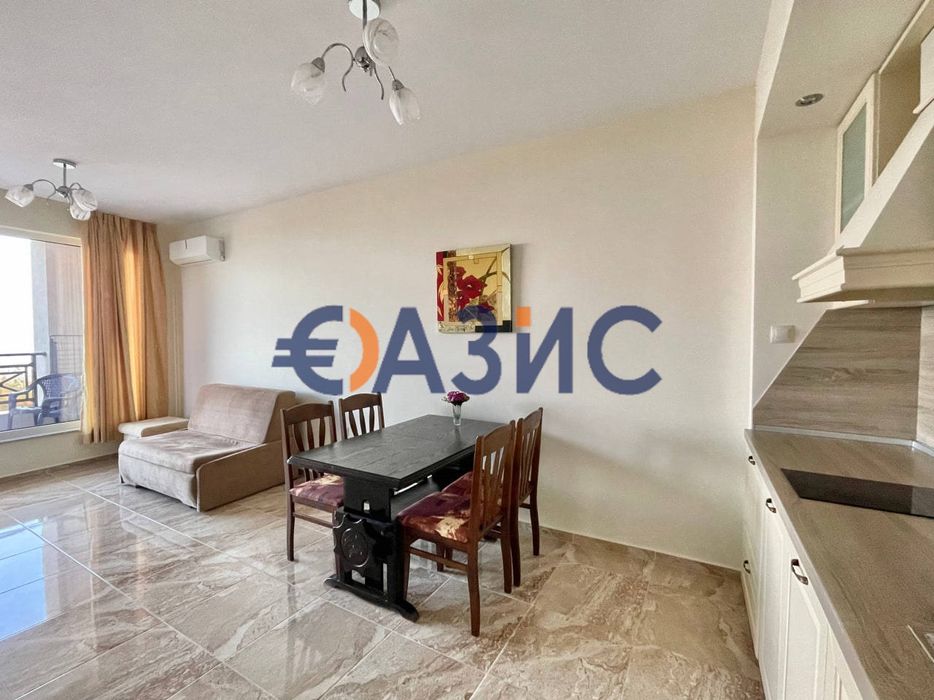 Продава се Двустаен апартамент в Поморие - 61 кв.м за 1968 €/кв.м - Снимка #1