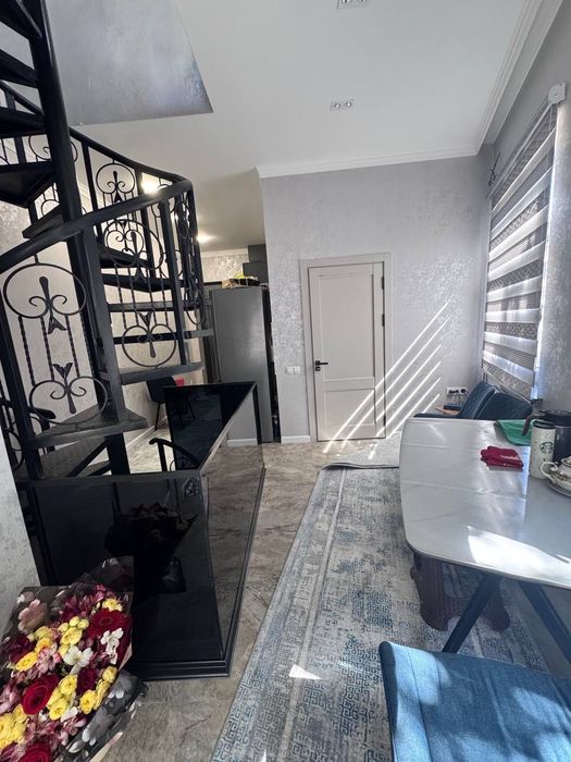 Юнусобод 6-квартал 4 хонали ҳовли ижарага берилади