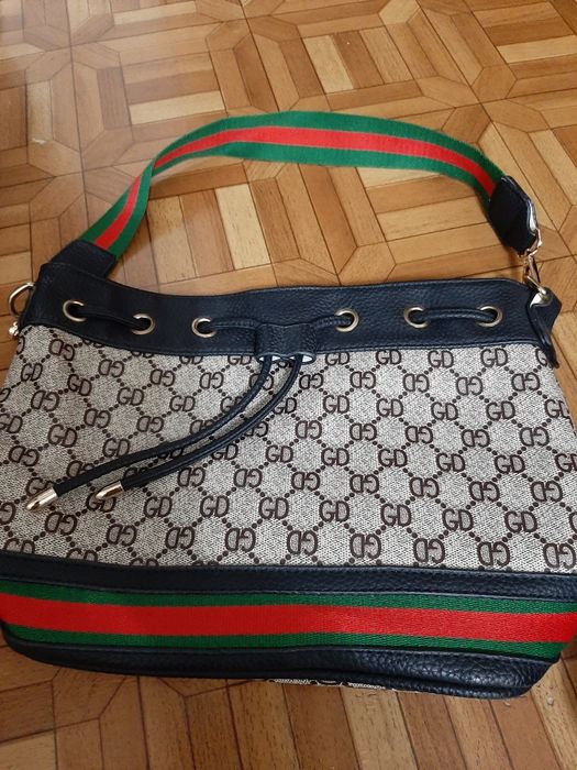 Сумки женские по 2000т