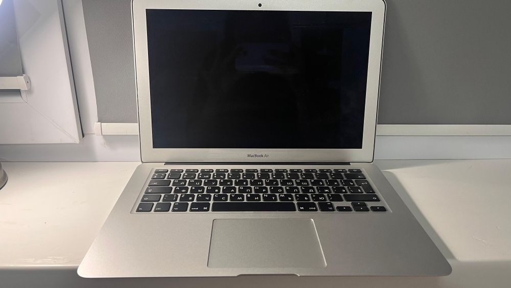 Makbook Air (13-unch,2017)