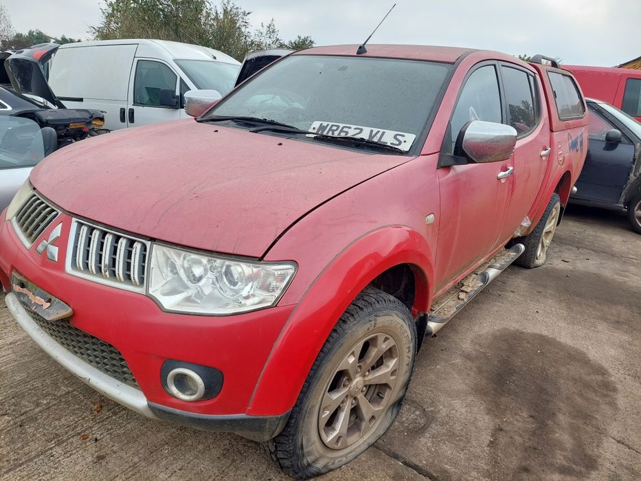 Dezmembrez Mitsubishi l200 an 2006-2013,euro4,euro5 ,motor 2.5 diesel