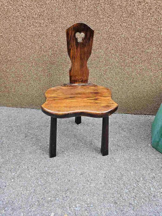 Ретро витрина за стена