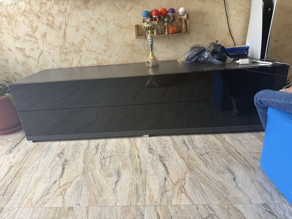 Mobila de living compusa din 2 corpuri
