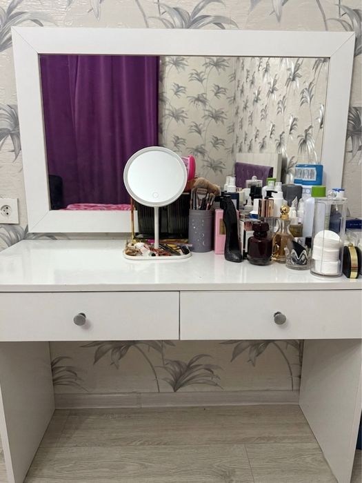 Туалетный столик