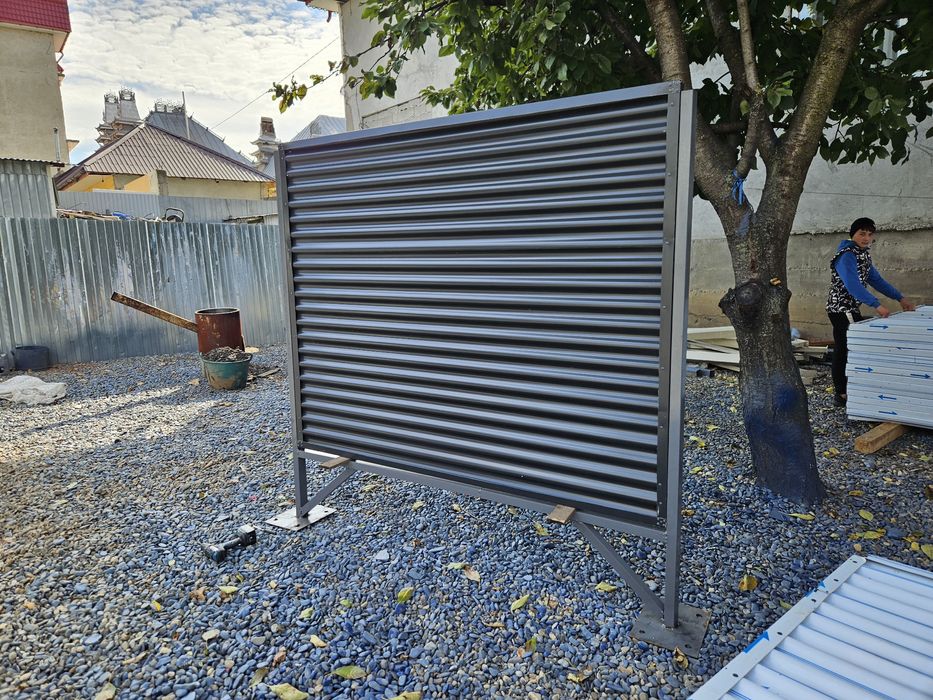 Vând panou de gard din tabla ondulata