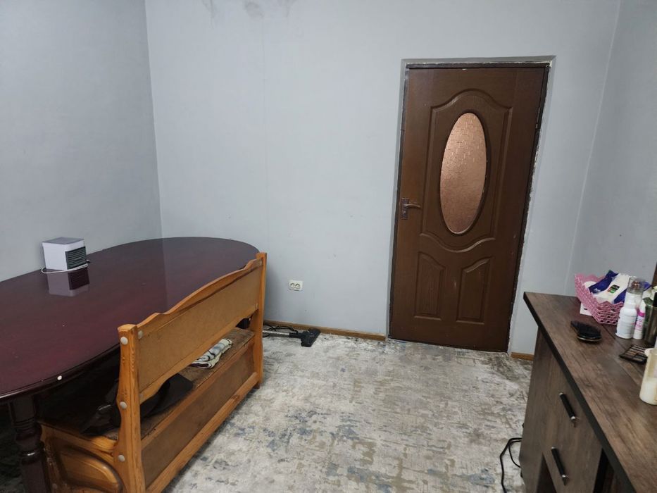 Продается 2/5/5 на Карасу-4 Среднее состояние Не торец 2 балкона