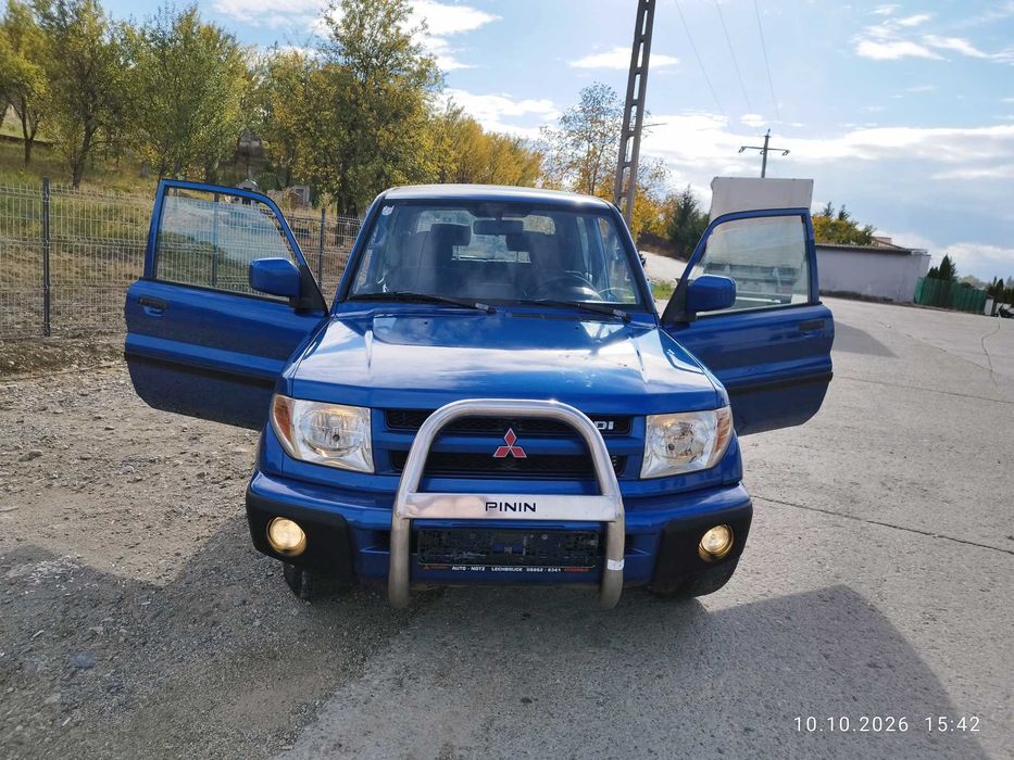 Mitsubishi Pajero Pinin model ELEGANCE cu reductor 4x4 superselect