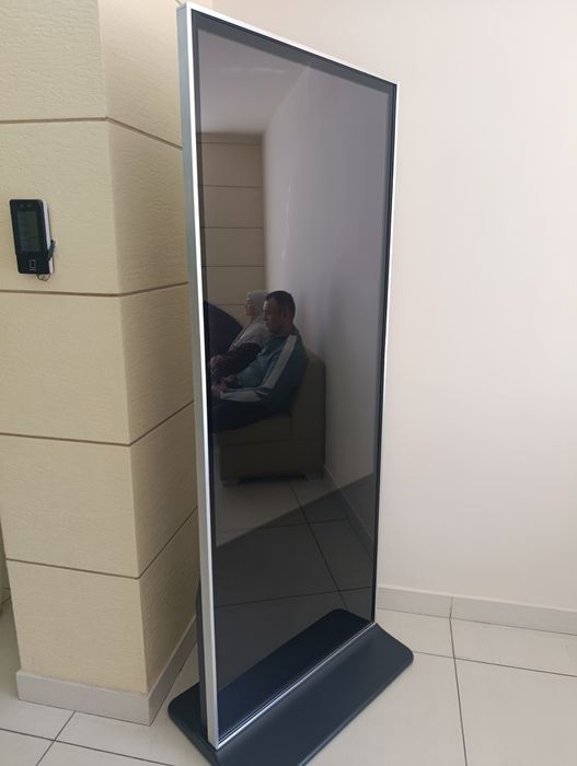 Инфо киоск Kiosk с чековым принтером 43” i5 Full HD плавная работа