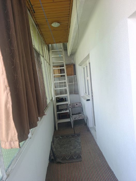 Apartament cu 3 camere zona 2 Stejari