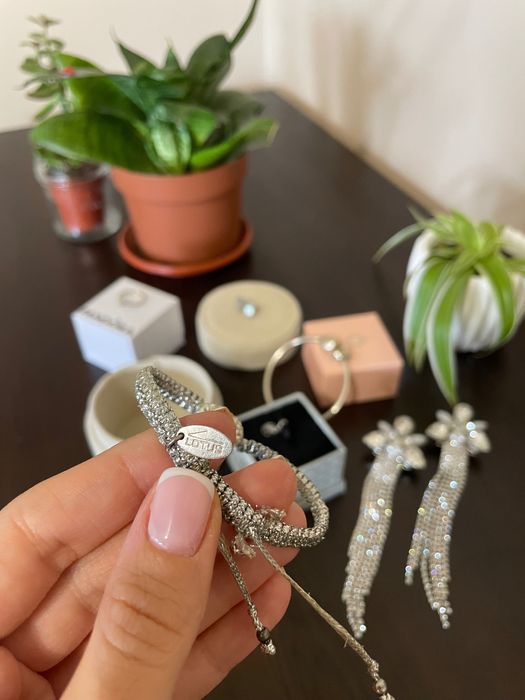 Гривна Lotus Silver