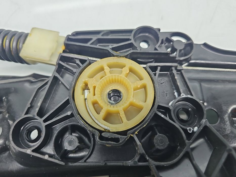 Macara electrica geam dreapta spate Bmw 5 Touring (F11) [Fabr 2011-201